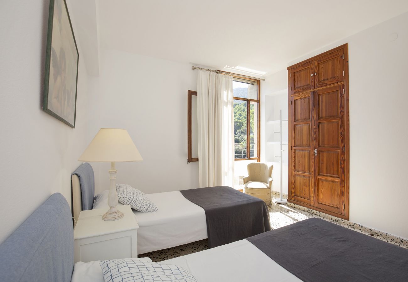 Apartment in Cala Sant Vicenç - Beach apartment Majorca, wifi, AC
