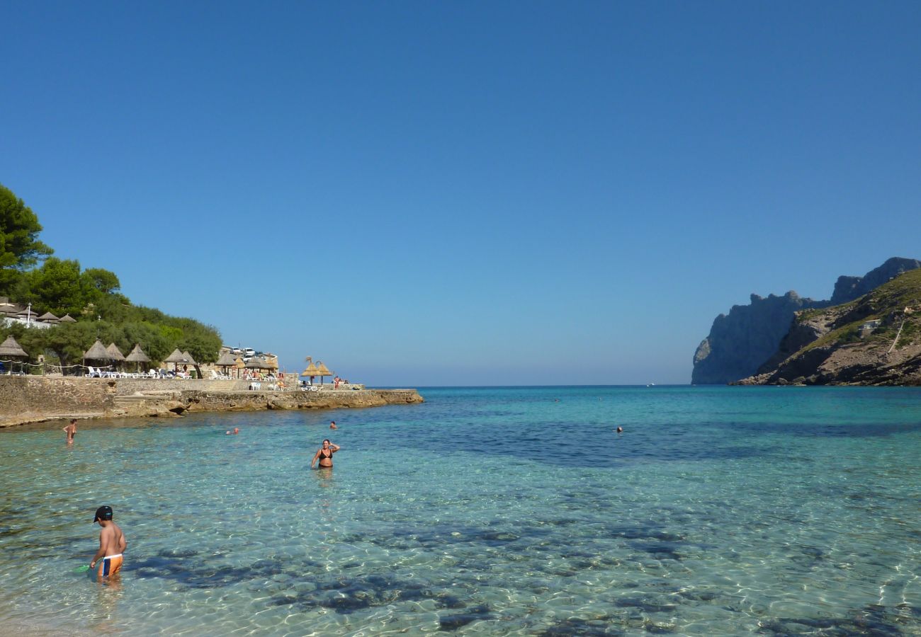 Apartment in Cala Sant Vicenç - Beach Apartment in Majorca for families by the sea 