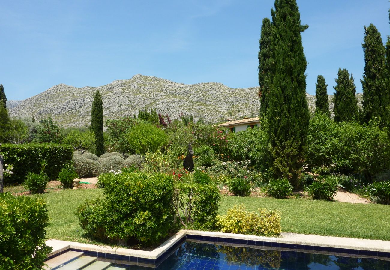 Country house in Pollensa / Pollença - Villa with park and pool