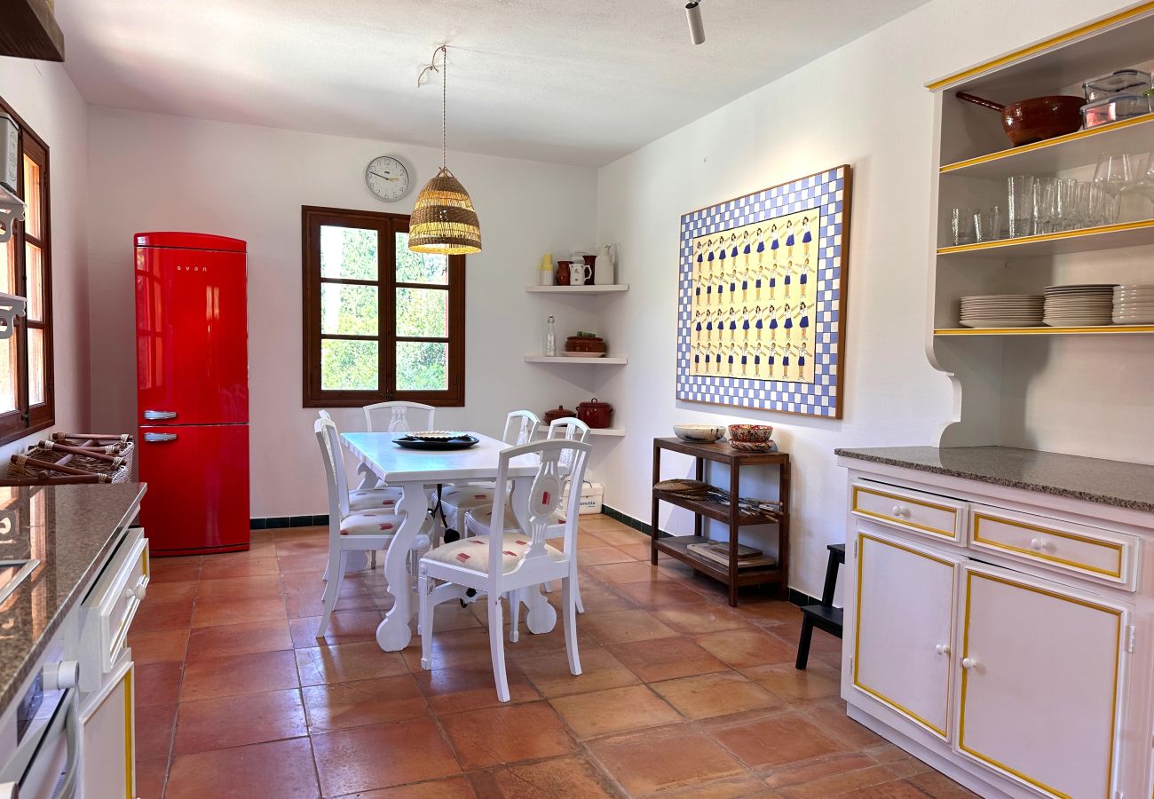 Country house in Pollensa / Pollença - Villa with park and pool