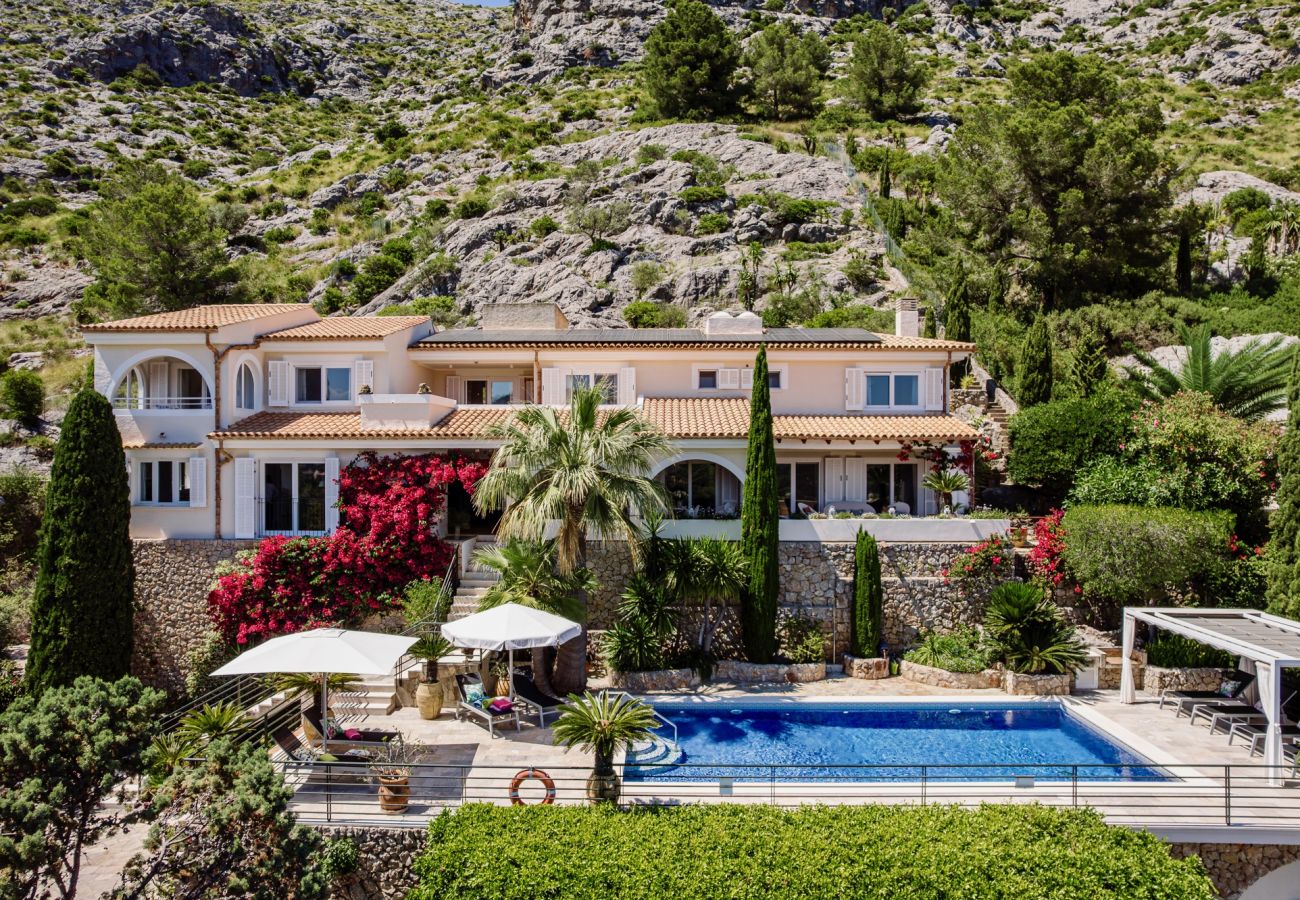 Villa in Pollensa / Pollença - Majorca Villa for families and groups