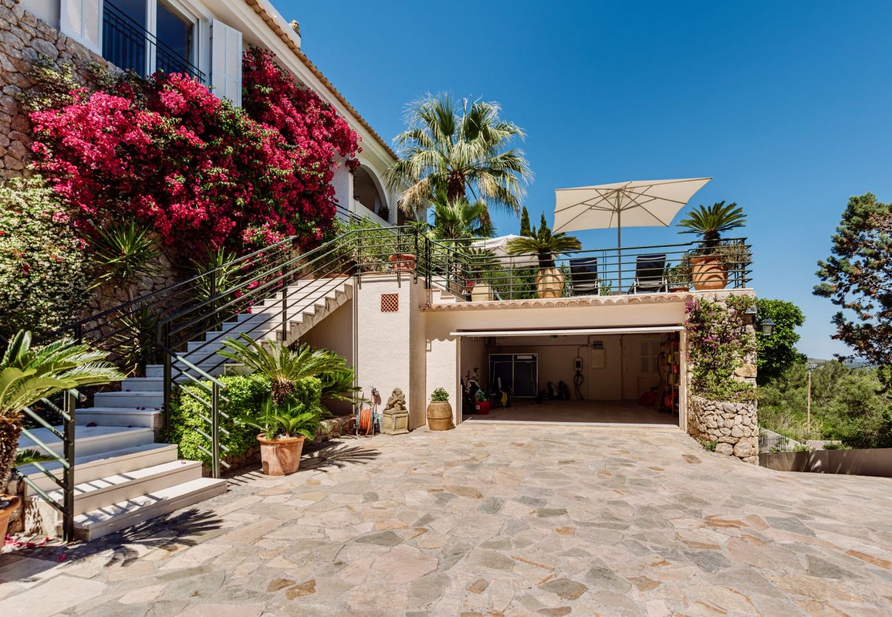 Villa in Pollensa / Pollença - Villa with pool & panoramic sea views
