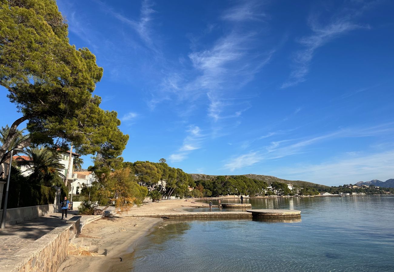 Apartment in Puerto Pollensa - Pinewalk Apartment with sea views