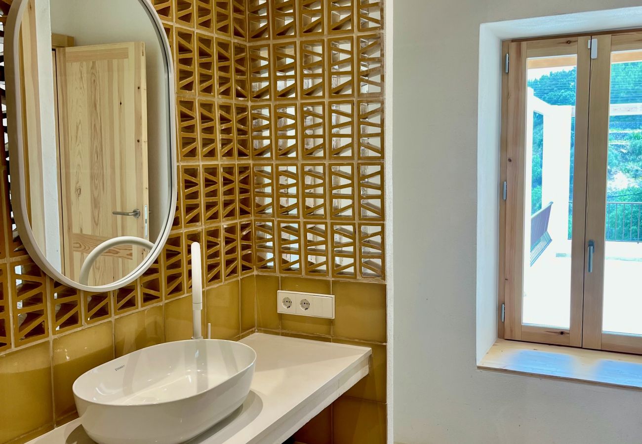 Country house in Galilea - Sustainable Holiday Home with Pool in Mallorca