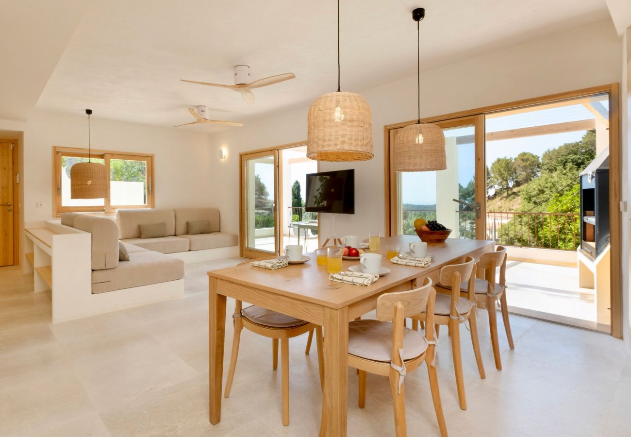 Country house in Galilea - Sustainable Holiday Home with Pool in Mallorca