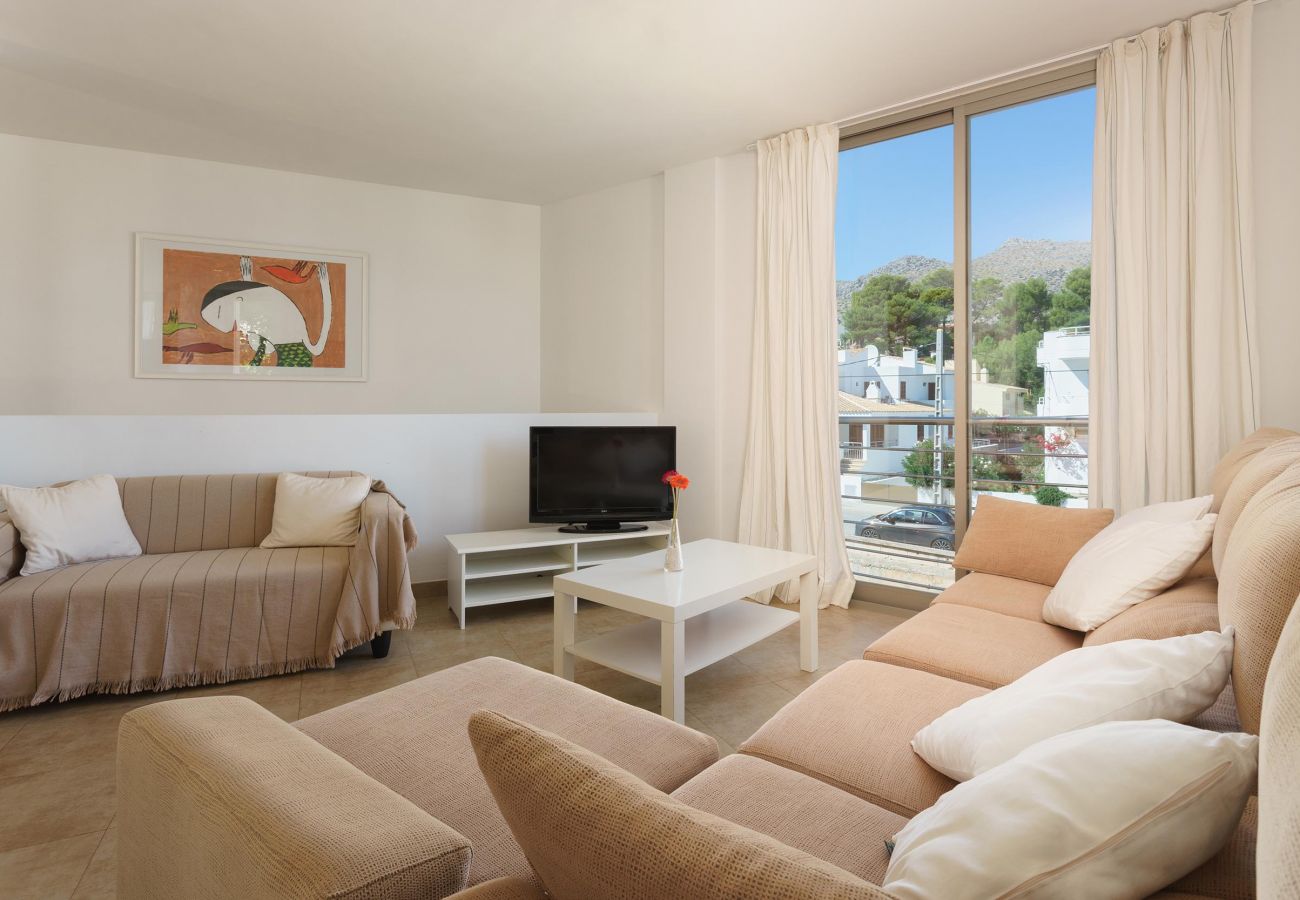 Wohnung in Cala Sant Vicenç - Ferienhaus am Strand auf Mallorca