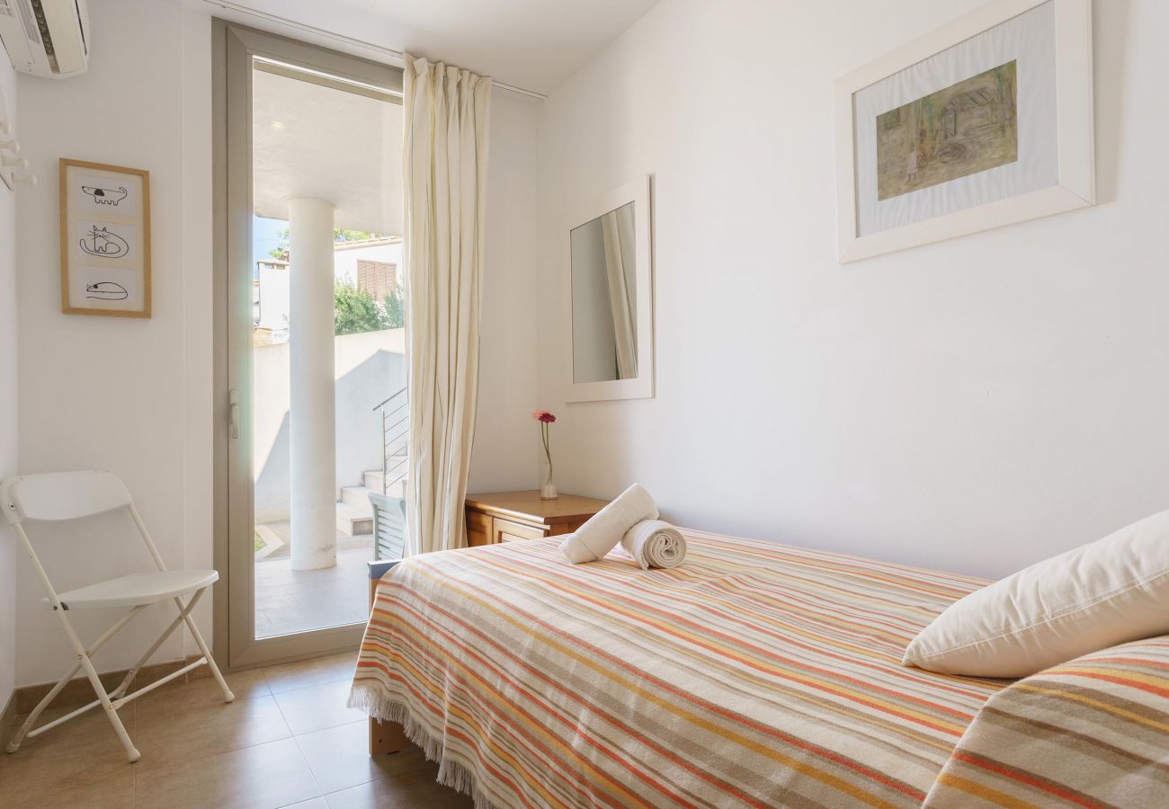 Wohnung in Cala Sant Vicenç - Ferienhaus am Strand auf Mallorca