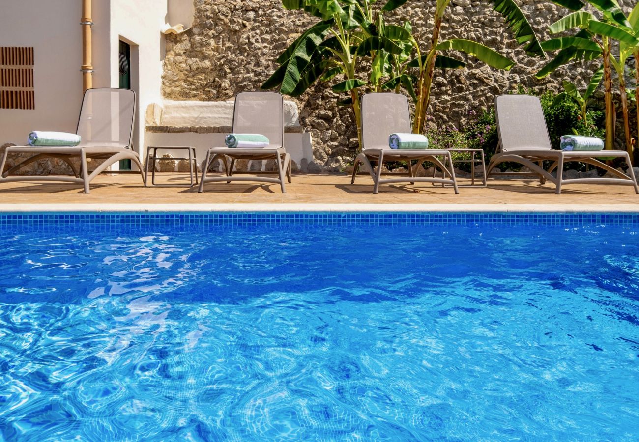 Finca in Galilea - Energieeffizientes Ferienhaus mit Pool auf Mallorca 